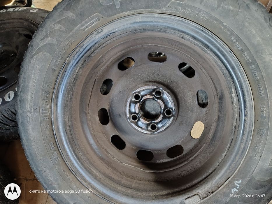Диски з резиною Volkswagen 5x100r15