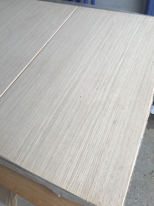 Porta em madeira de carvalho