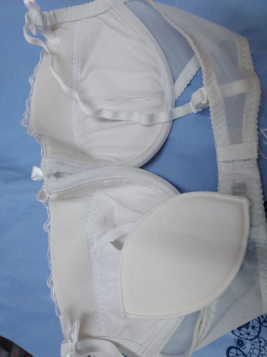 LivCo Corsetti biustonosz damski biały rozmiar 75C
