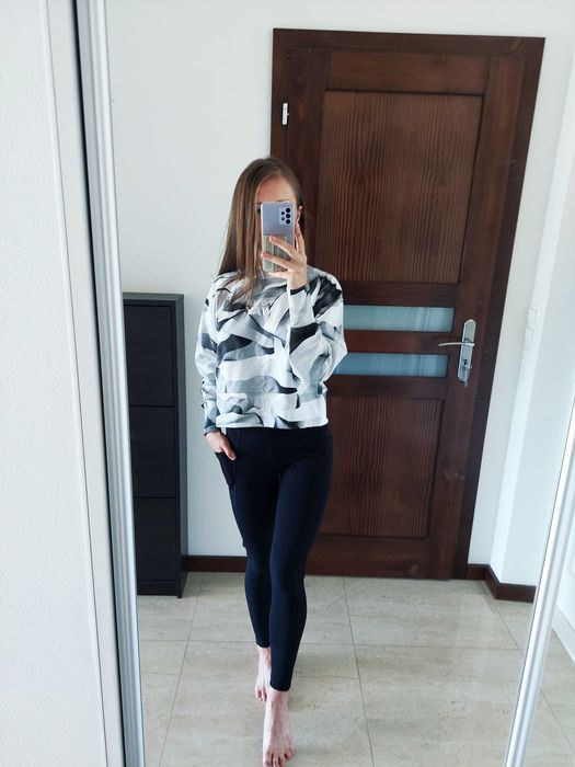 4F Nowa bluza S/36 crop top wzór bluzka koszulka longsleeve swetr