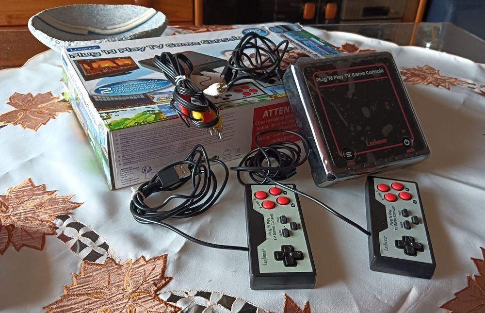 Consola de jogos Lexibook Retro TV Game (modelo JG7800)