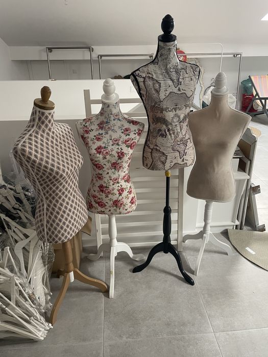 Quatro Manequins de loja