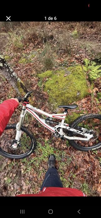 Bicicleta downhill specialized status 2