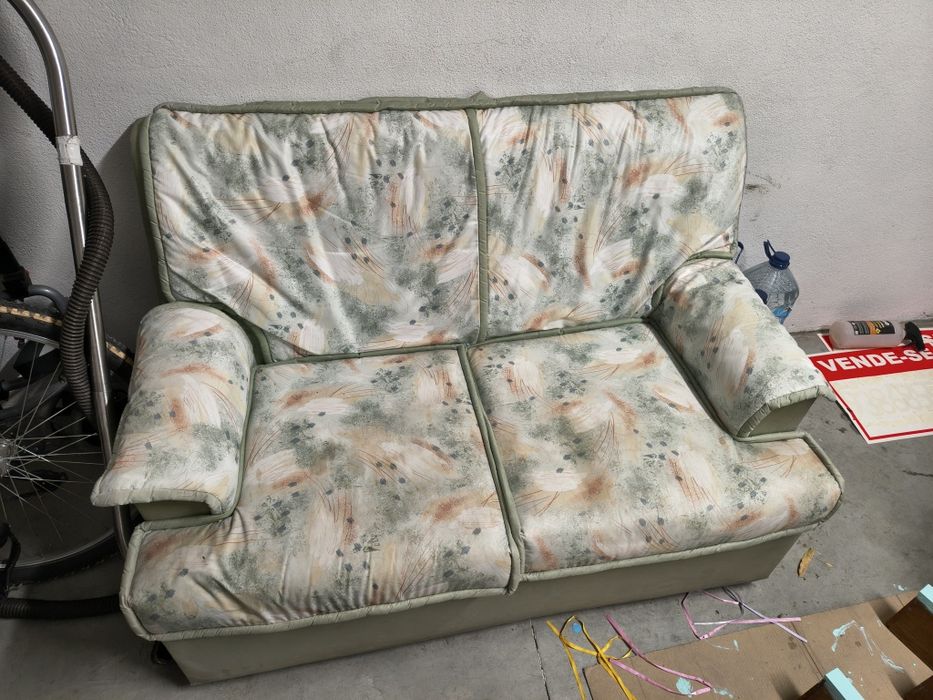 Sofa - Cama  (sofa 2 lugares, cama 1 lugar)