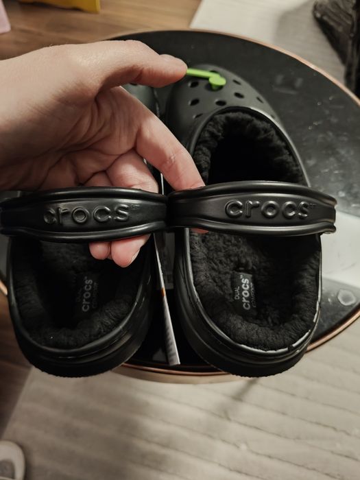 Crocs klapki z futerkiem idealne 41 42  m8 w10