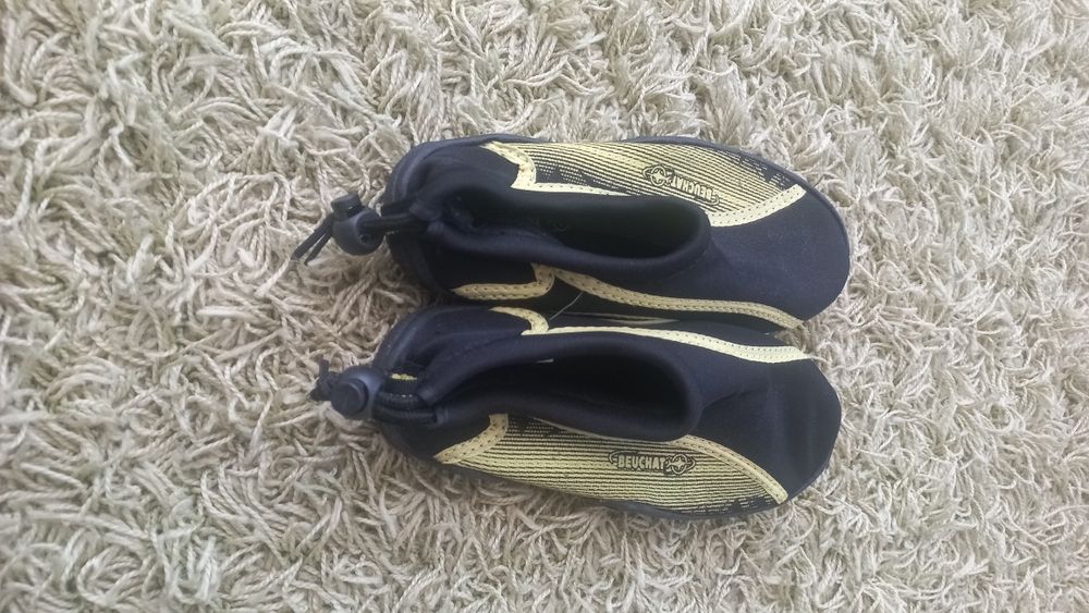 Аквашужи,взуття для плавання