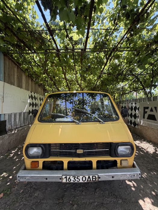 Продам Раф-2203.