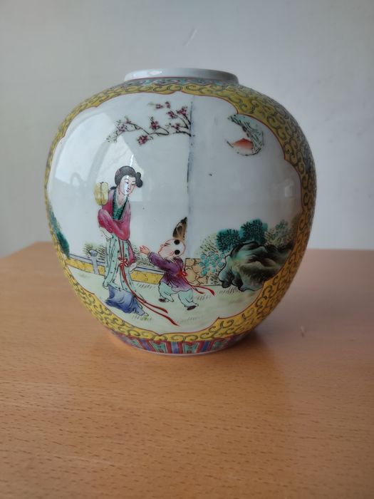 Conjunto de potes chineses.