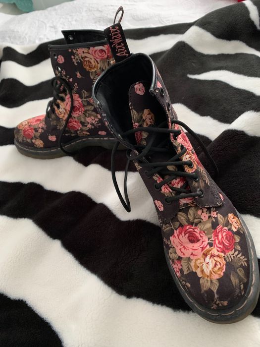 Botas Dr. Marteens novas