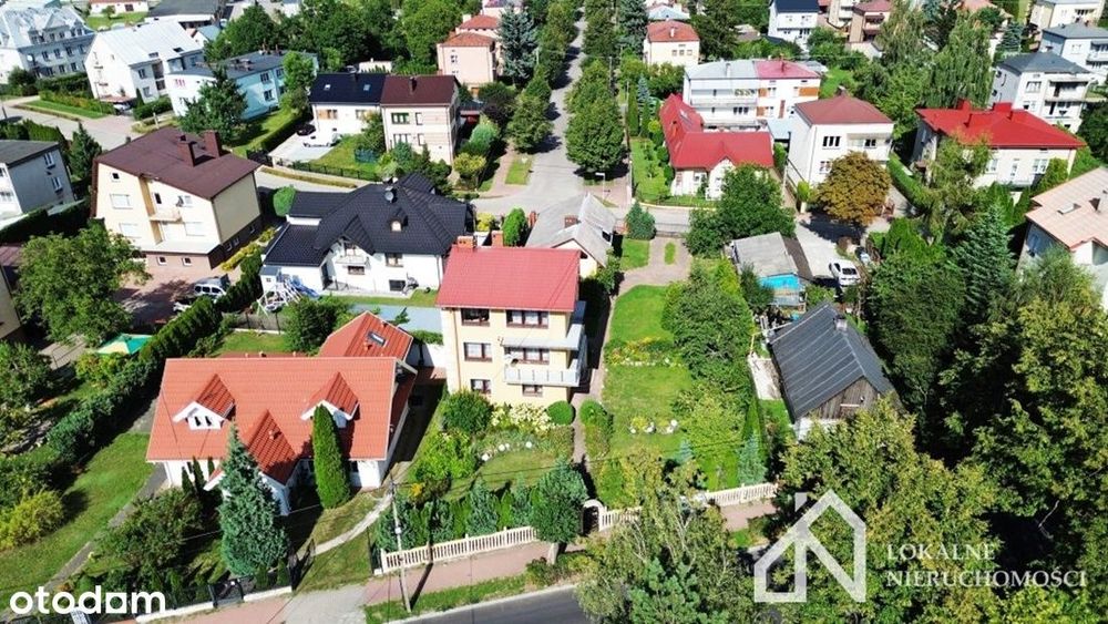 REZERWACJA-Atrakcyjna posesja przy ulicy Lipowej na sprzedaż!