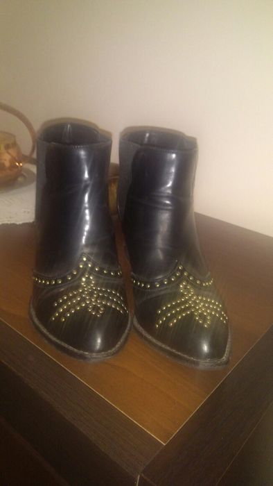 Buty  damskie kowbojki roz 36