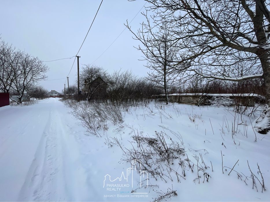 Продам рівну земельну ділянку під будівництво
