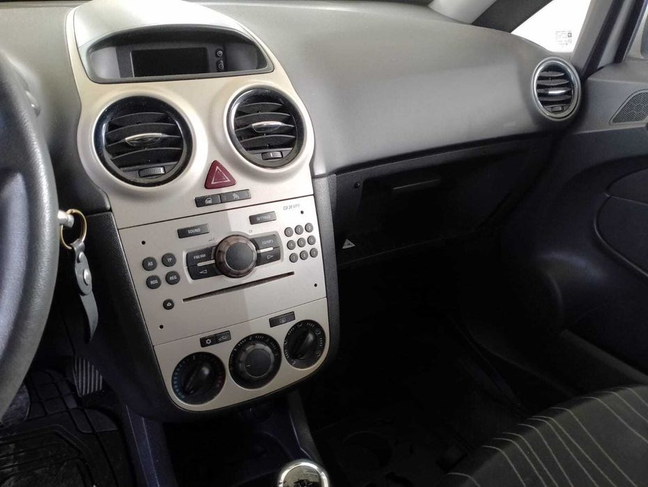 Opel Corsa para peças