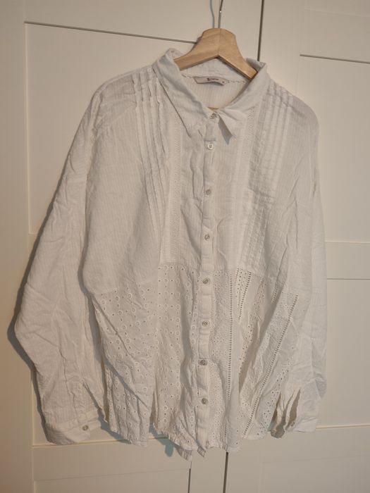 Bluzka koszulowa biała TU 22 elegancka romantyczna