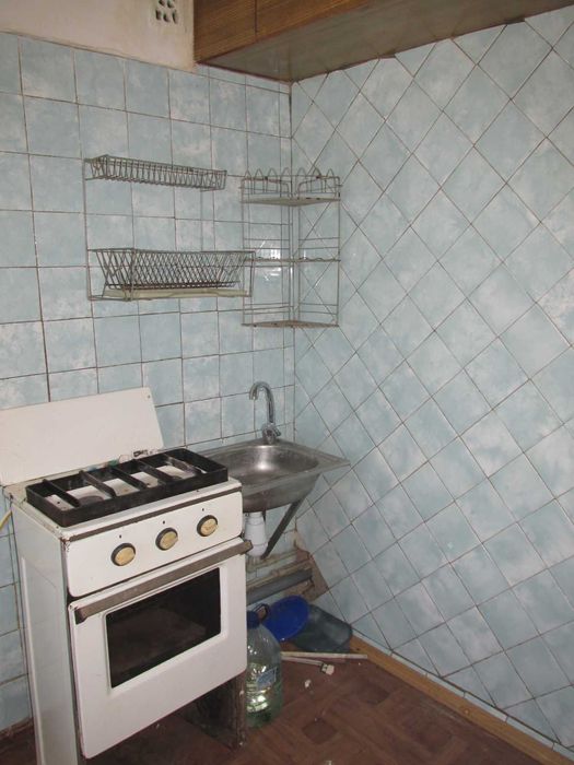 Продам 1 кімнатну квартиру по вул. Садовій 6/9 (р-н Баму)