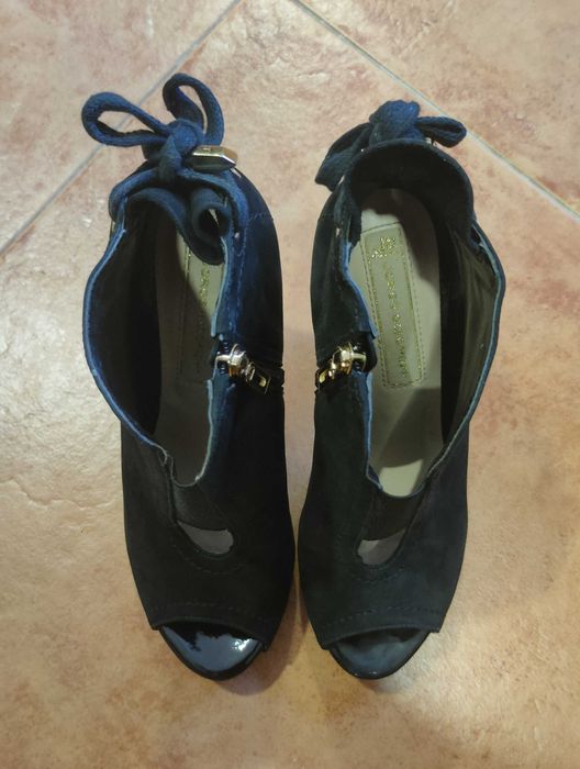 Sandálias Jorge Bischoff (Tamanho 37)