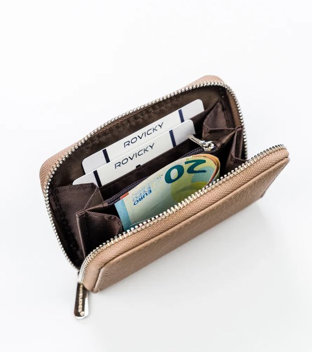 portfel damski z ziarnistej skóry eko zapinany suwakiem
