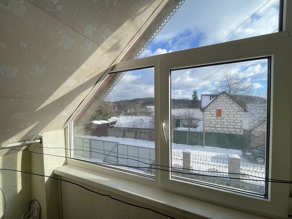 Продаж будинку біля р. Дніпро