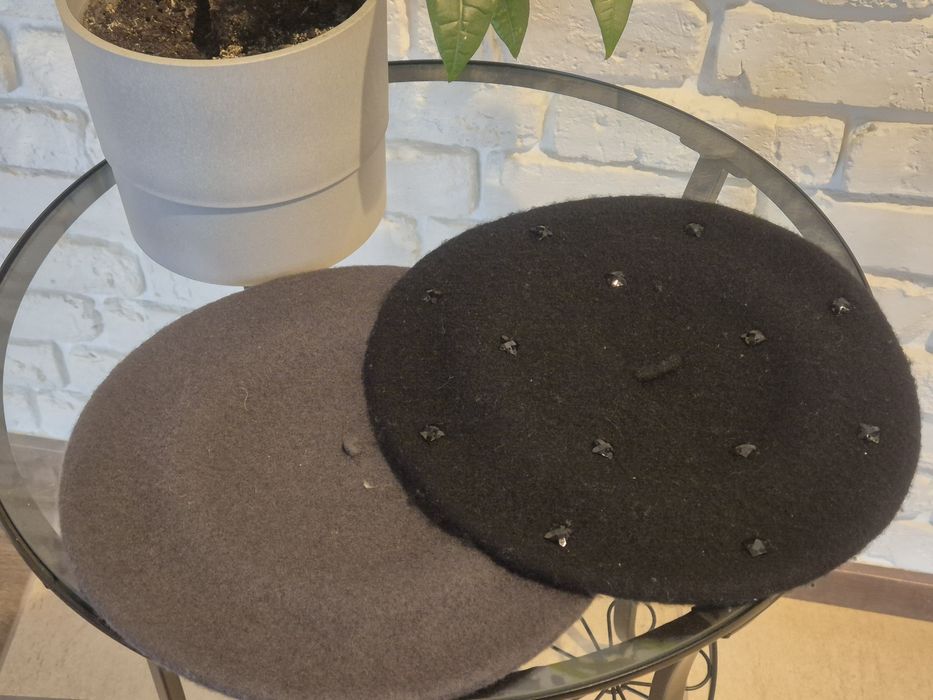 Zestaw dwóch beretów_czarny_szary