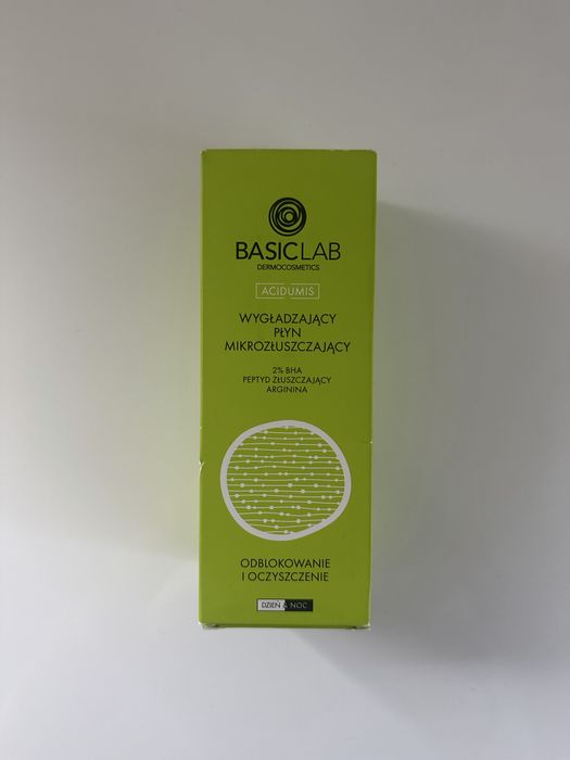 Micro-exfoliating smoothing wygładzający płyn złuszczający basiclab