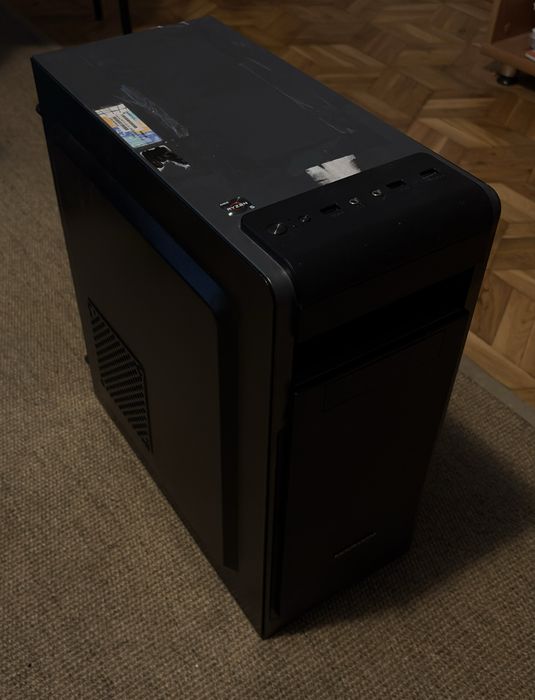 Komputer stacjonarny ryzen 5 / 8gb ram / ssd 128gb / Windows 11 Pro