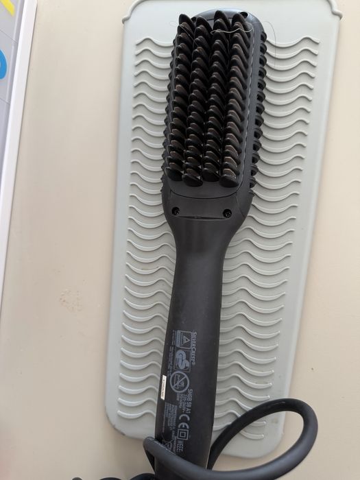 Vende se escova de cabelo aquecedora