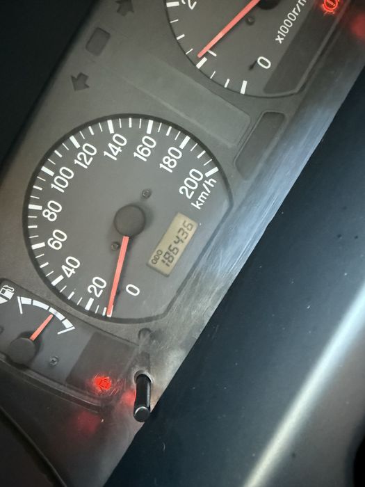 Гарне надійне авто з пробігом 188т.