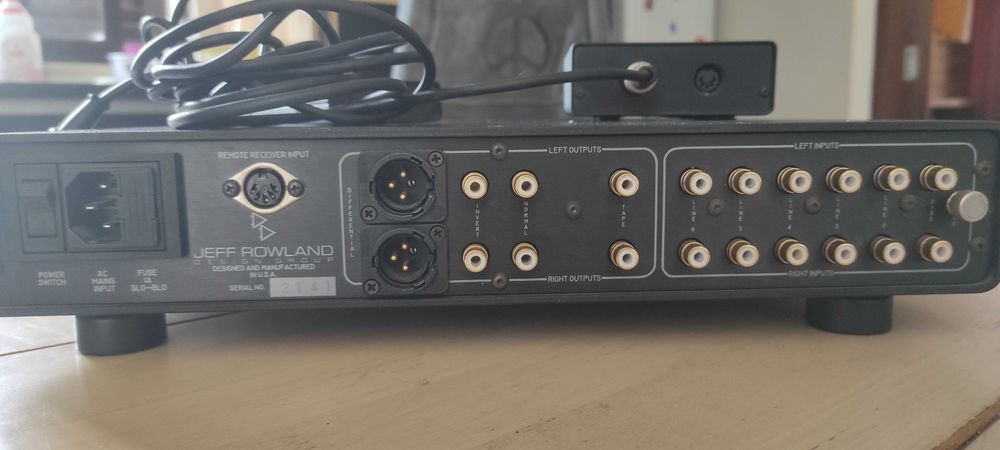 Pré Amplificador com Phono MM/MC Jeff Rowland Consonance