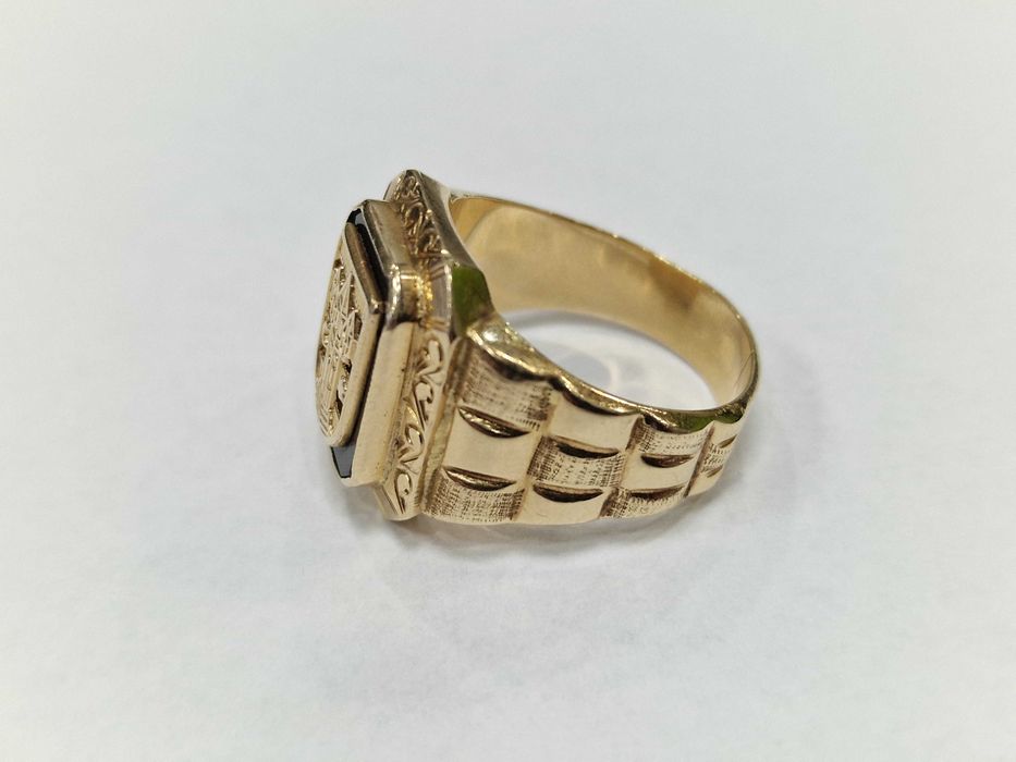 Złoty sygnet męski/ 585/ 10.89 gram/ R28/ Żółte złoto/ duży