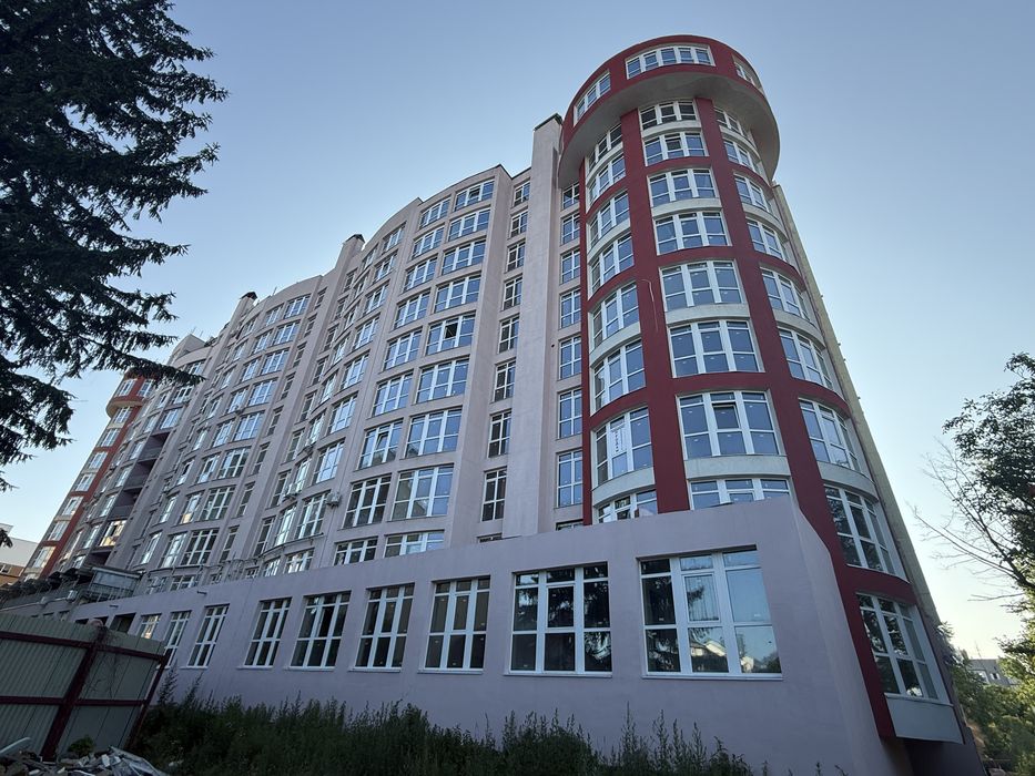 Продається 2 кімнатна Новобудова вул Буковинська 33