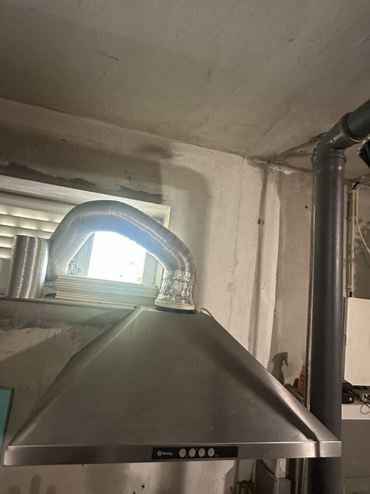 Vendo exaustor teka em bom estado e em funcionamento com excelente tiragem .
