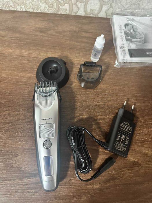 Тример для бороди та вусів Panasonic преміум-класу ER-SB60-S
