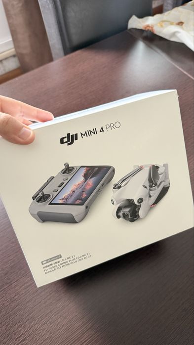 DJI Mini 4 Pro - Fly More Plus Combo