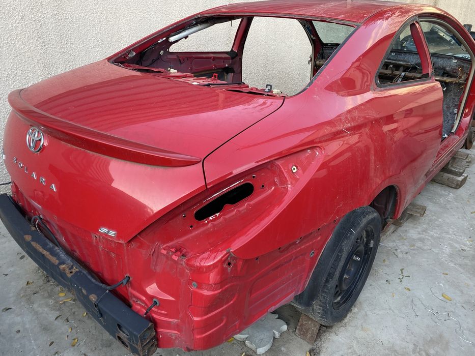 Крышка багажника toyota solara солара