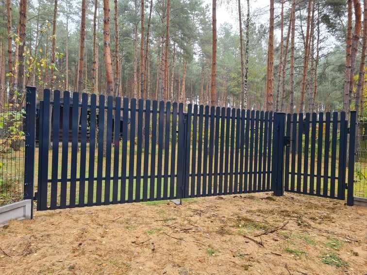 Brama wjazdowa przesuwna,palisada,ogrodzenie palisadowe,panelowa 4m+1m
