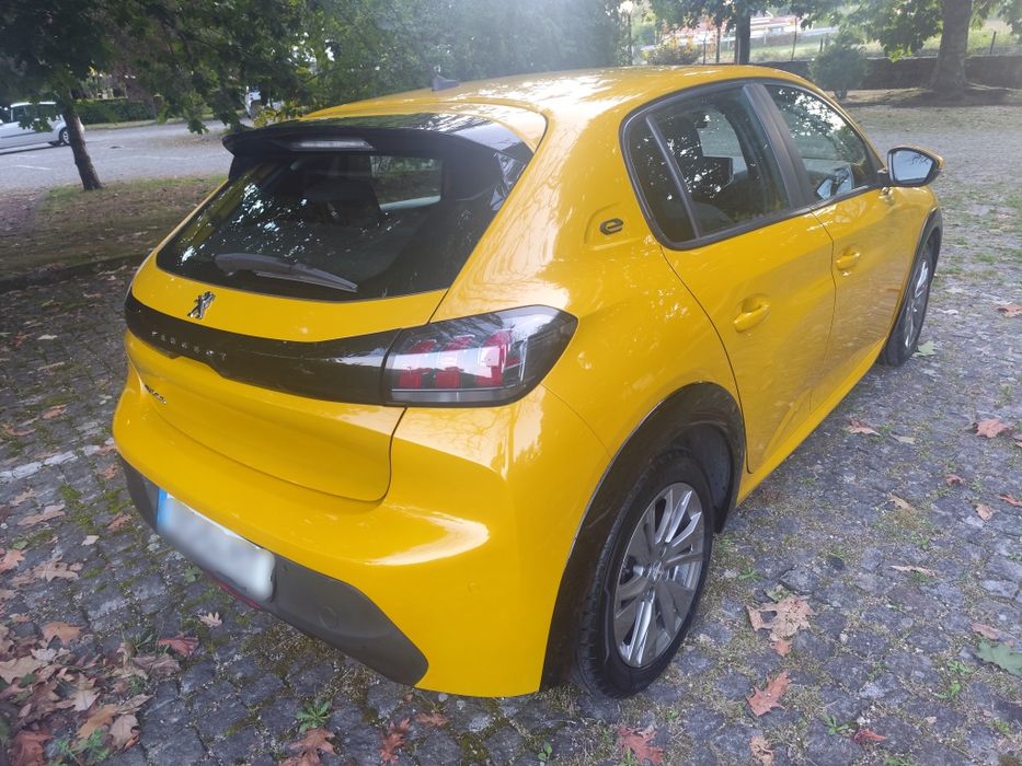 Peujoet e-208  100% elétrico 2021