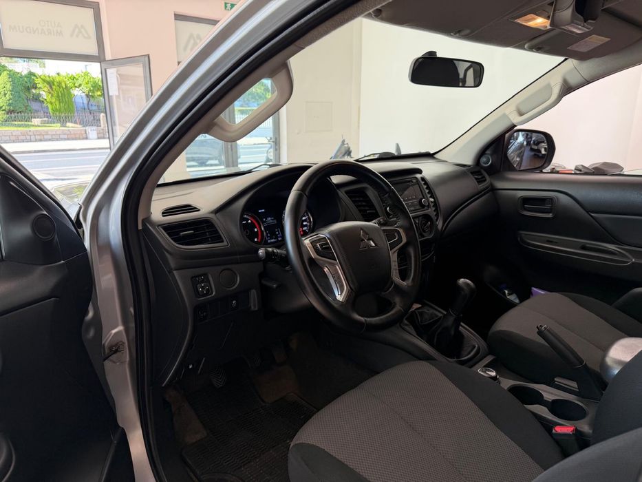 Mitsubishi L200 — fotografia 8
