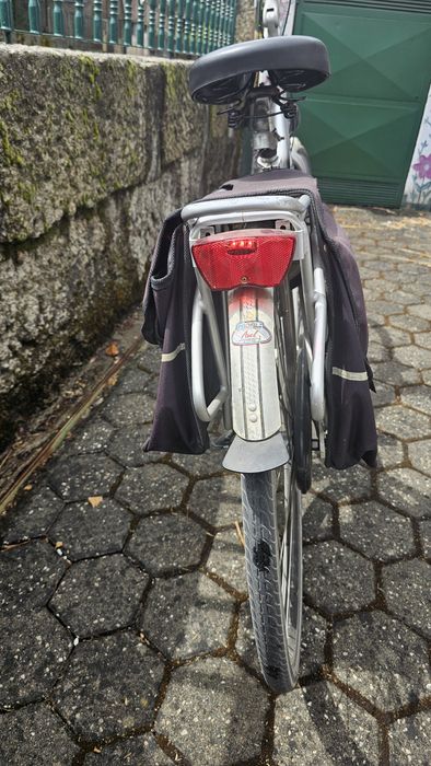 Bicicleta de estrada de mulher