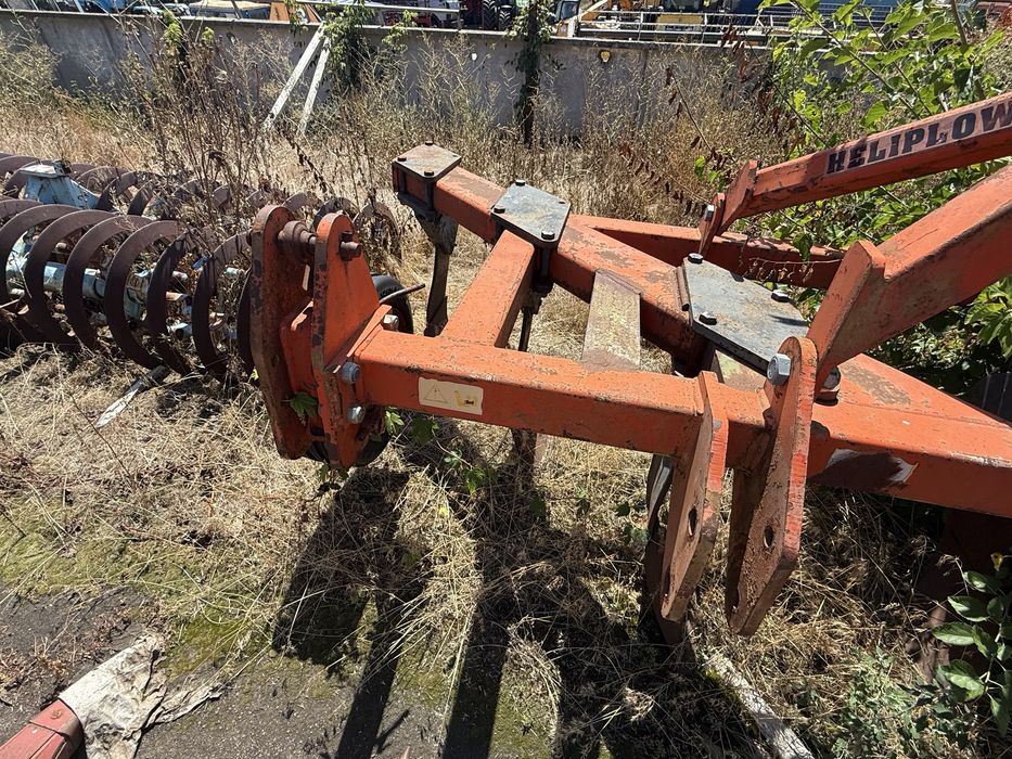 Продам. Глубокрыхлитель чизель