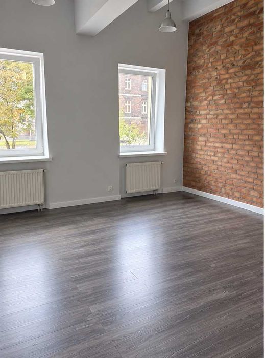 Wynajmę biuro 22mkw, Katowice, ul. Modelarska 18
