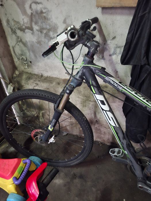 Vendo uma bicicleta