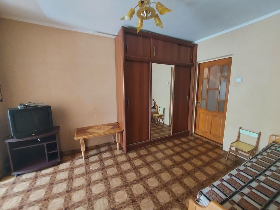 Сдам 2ком Семьи Глодан 13/ Ярос. Мудрого/ Таирово. 3этаж
