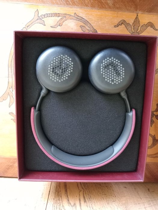 Продам наушники Bang Olufsen Beo Play H2 Deep Red