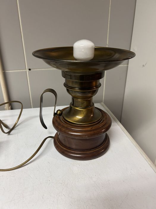 Candeeiro vintage dourado “velho”
