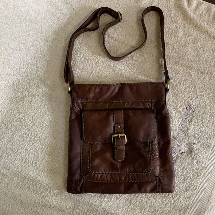 Брендова велика чоловіча шкіряна сумка Bolla. Заміри 33 на 31 см