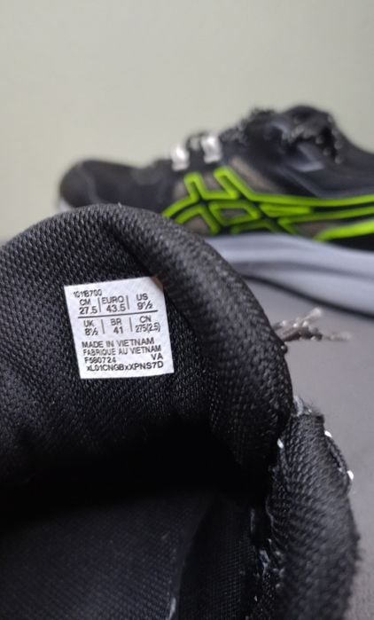 Buty Asics, rozmiar 43,5.