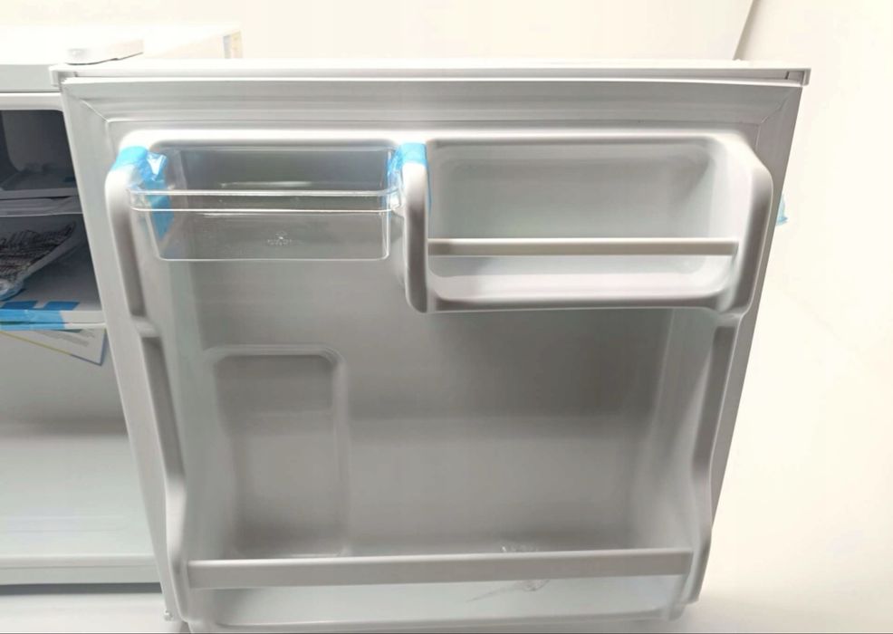 Lodówka jednodrzwiowa Comfee RCD50WH2