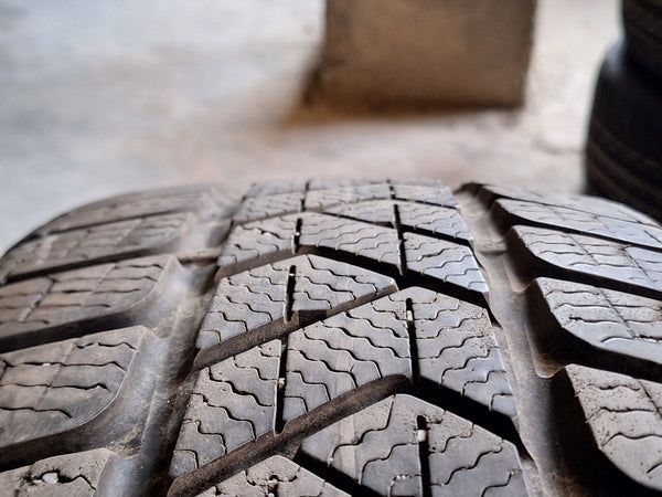 2 Pneus Pirelli Sottozero 3  205/50 R18