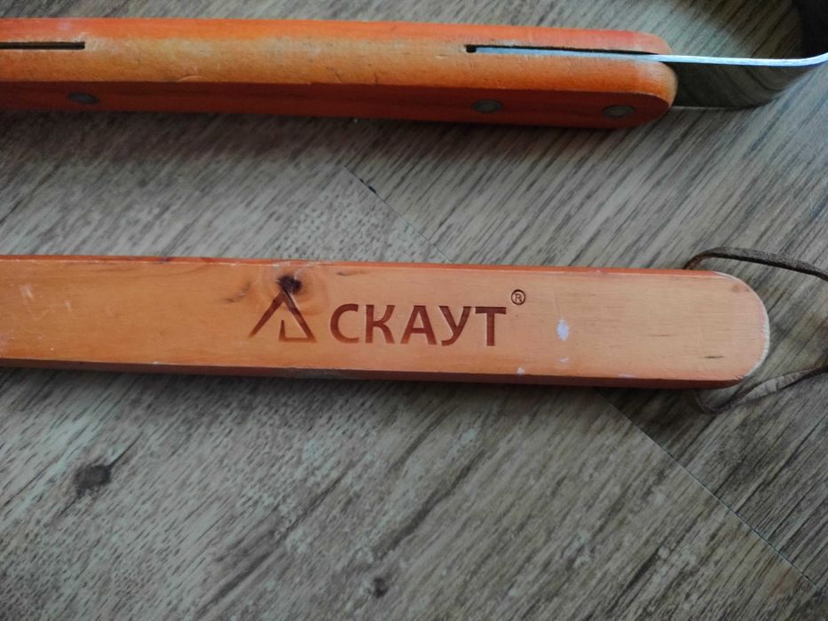 Sztućce do grilla, szczypce i widelec