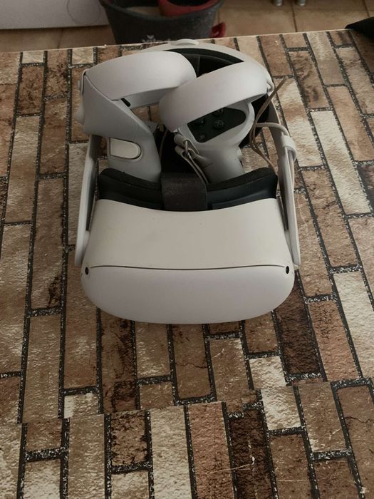 Meta quest 2 com 1 mês de vr plus